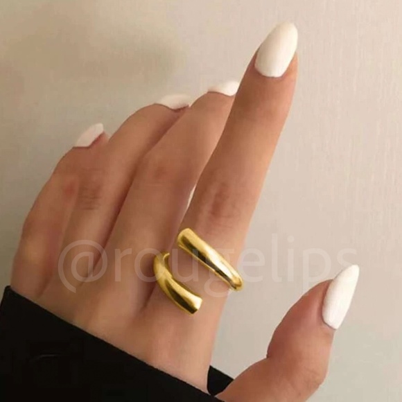 2 Yellow Gold Ring Set Copper Fashion Jewelry - Picture 4 of 12